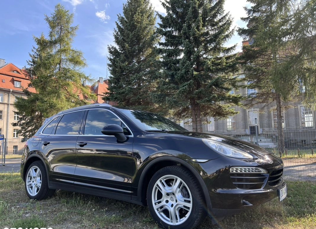 Porsche Cayenne cena 95500 przebieg: 269000, rok produkcji 2012 z Puławy małe 497